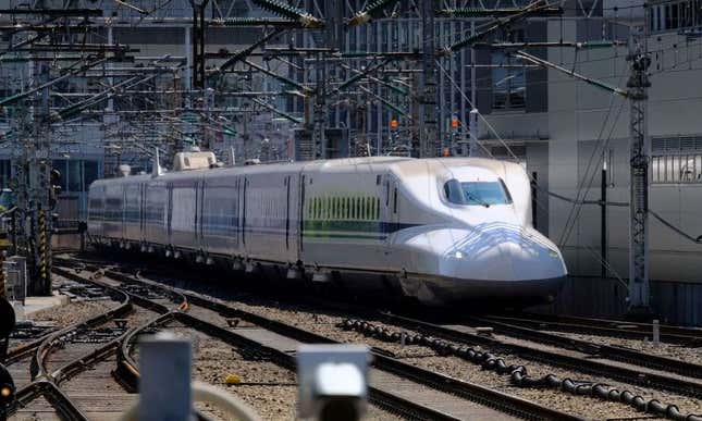Imagen para el artículo titulado El nuevo tren bala de Japón puede seguir funcionando en caso de terremotos o apagones