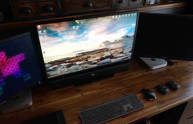 Imagen para el artículo titulado Ver cine en el PC con la Creative Stage V2 nunca ha sonado mejor por este precio