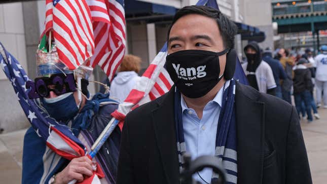 Image for article titled Is Andrew Yang Trolling?