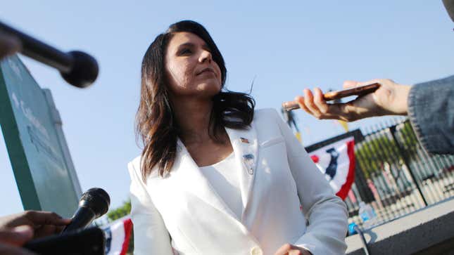 Image for article titled Tulsi Gabbard&#39;s PR Stunt Thrown Out By Federal Judge