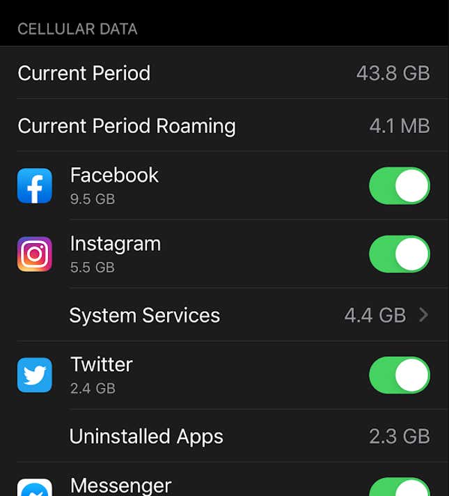 Imagen para el artículo titulado Cómo saber si un fallo en el iPhone está gastando tu plan de datos