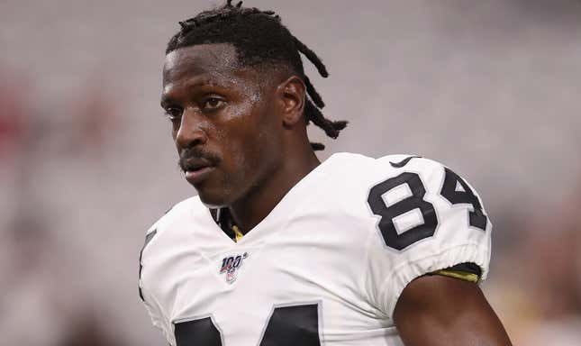 Image for article titled The Raiders Fined Antonio Brown $54K For Missing Practices And He&#39;s Pissed
