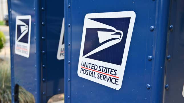 Image for article titled USPS Phishing Texts Are Flooding Phones Across The Country