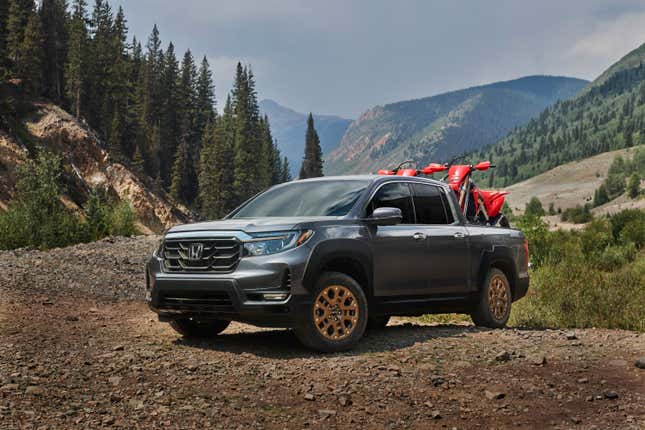 Image for article titled Honda Tried Fixing The Ridgeline's Most Baffling Problem