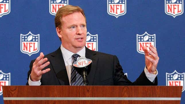 Image for article titled Roger Goodell Carefully Considering Every Comment On NFL.com Message Boards