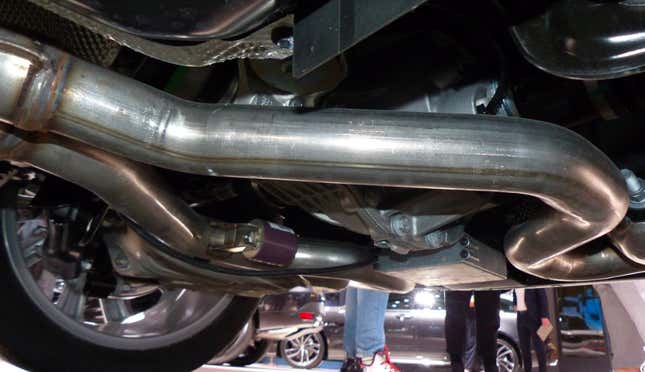 Image for article titled What I Found When I Crawled Under The 2020 Land Rover Defender
