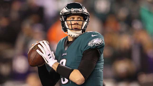Image for article titled Nick Foles Reveals He Turned Down Big Volunteer Opportunities At Church To Remain With Eagles