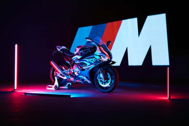 Image for article titled The Newest Vehicle From BMW's M Division Is This $40,000 Race-Ready Motorcycle