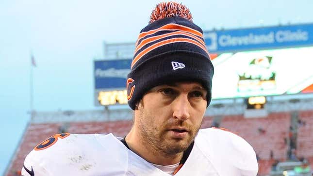 Image for article titled Bears GM Hoping To Motivate Jay Cutler With More Guaranteed Money