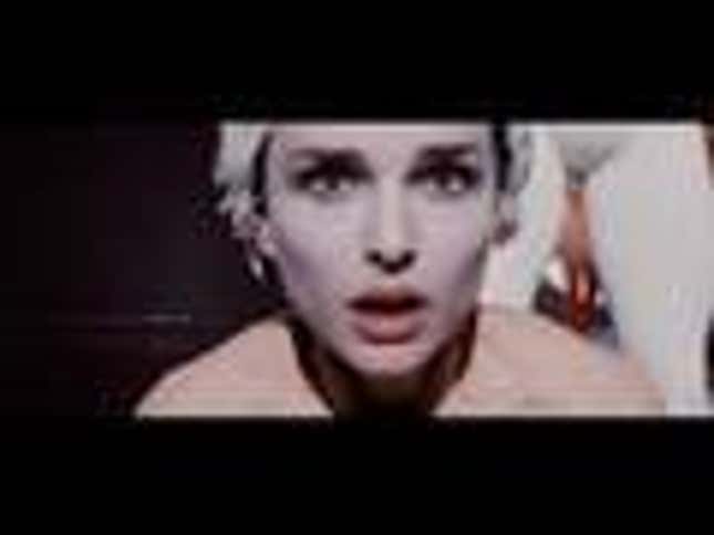 The trailer for <em>Black Swan</em>: A psychologically rich exploration of the nature of ambition that also has Natalie Portman and Mila Kunis making out