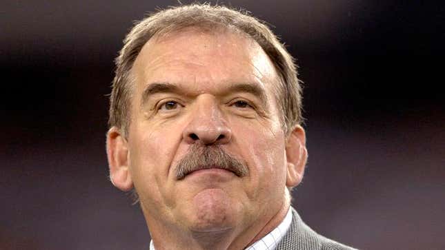 Image for article titled Dan Dierdorf Provides In-Depth Analysis Of Player’s Shoe Falling Off