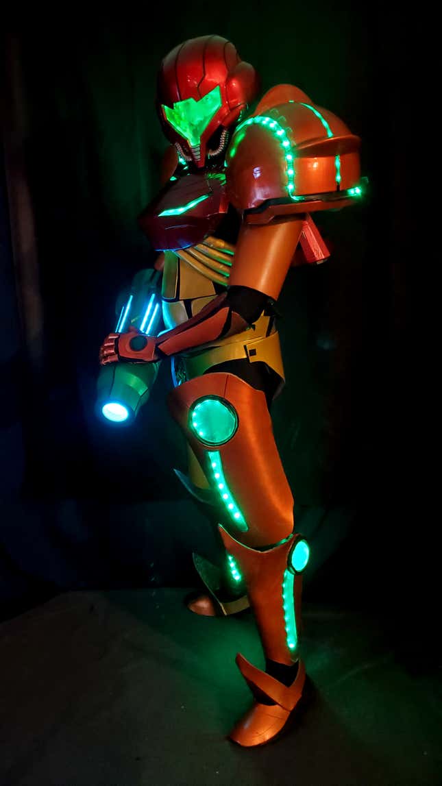 Image for article titled Metroid Cosplay For The Ages