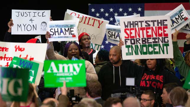 Klobuchar Cancels Rally After Protesters Remind Voters of Her Biggest Prosecutorial Blunder