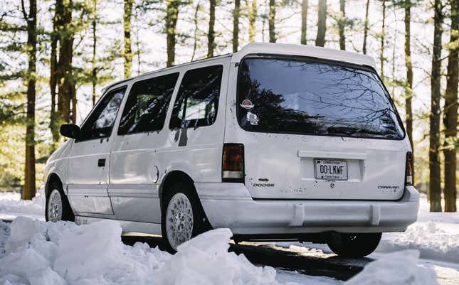 This Dodge Caravan Beater Is A Sleeper