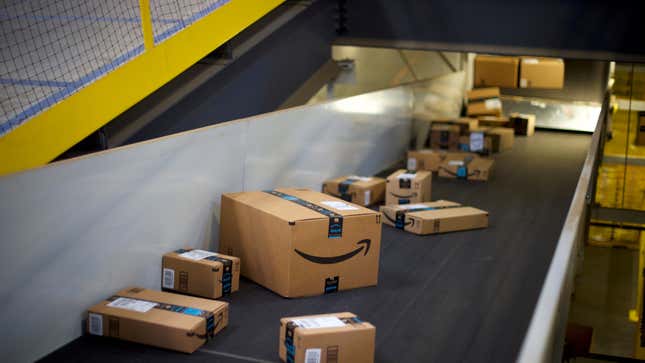 Image for article titled At Least 7 Amazon Workers Have Died of Covid-19 as Company Refuses to Release Official Numbers