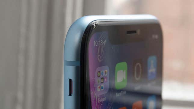 Image for article titled The Tricky Economics of the iPhone XS and the iPhone XR