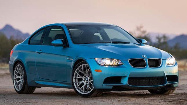  Ese BMW M3 pintado incorrectamente en azul atlántico está a la venta