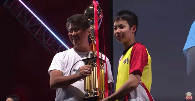 Image for article titled Junior High School Student Wins $46,000 Game Tournament, Doesn&#39;t Get Any Money