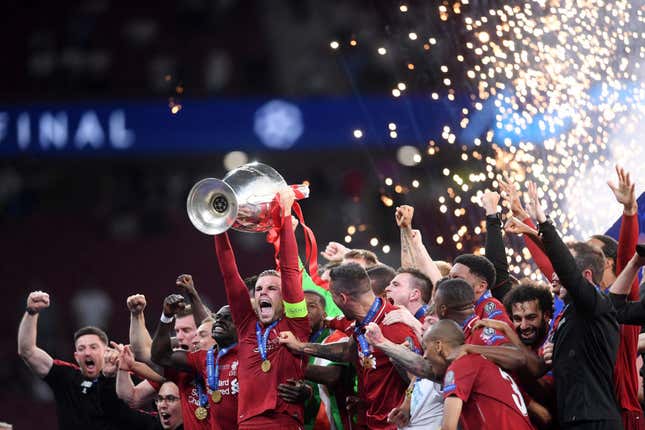 Liverpool lifts the Champions League trophy