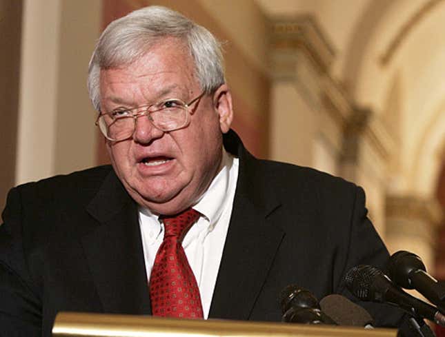 Image for article titled Dennis Hastert Fights To Locate, Save Neck