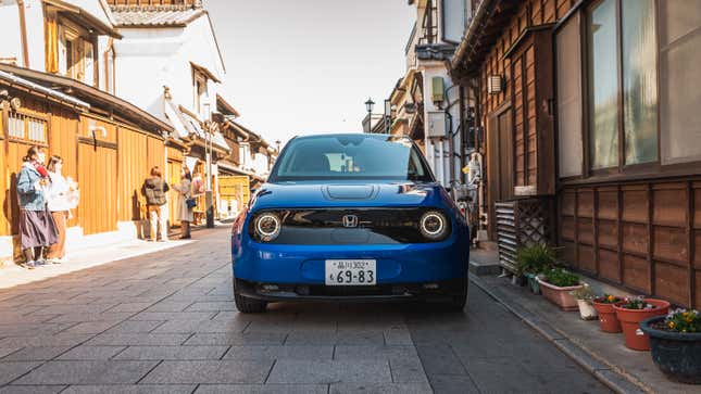 Image for article titled The Rad 2021 Honda E Thrives In A City Like Tokyo But Lacks The Value That Would Make It An Icon