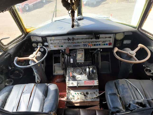Image for article titled This Baffling Airplane RV Was Built By An Escaped Convict