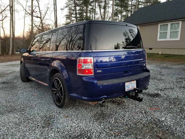 Image for article titled At $13,000, Would You Flex Over This 2013 Ford Flex SEL AWD?