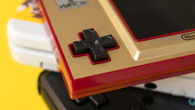 The Game & Watch’s D-pad feels great, but would expect anything less from Nintendo?