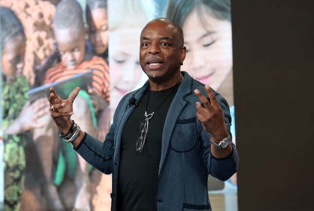 Image for article titled LeVar Burton Wants to Give Us a Live-Streamed Version of His Podcast. Legal Issues Present Challenge