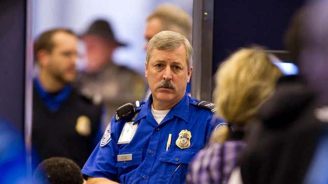 TSA Agents To Now Simply Stand At Checkpoints And Remind Passengers ...