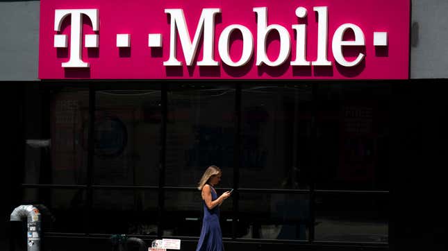 Image for article titled T-Mobile Will Stop Saying Its 5G Network Is Better Than It Actually Is