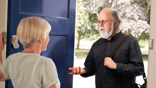 Image for article titled New Law Requires Sex Offenders To Inform Residents Before Moving Into Their Homes