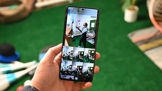 Image for article titled With 5G and a 120Hz Display, the Samsung Galaxy S20 Is a Whole Lot of Phone