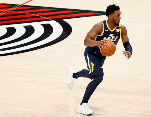 Image for article titled NBA Daily Fantasy: Don’t listen to Shaq, Donovan Mitchell deserves his due