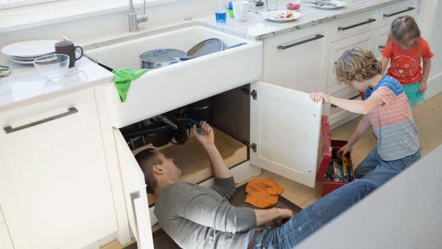 Image for article titled Teach Your Kid to Fix Stuff Around the House