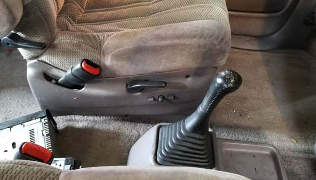 Image for article titled The Quirks That Make My European 250,000 Mile Diesel Manual Chrysler Minivan So Awesome