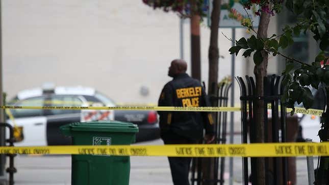 Image for article titled Berkeley Campus On Lockdown After Loose Pages From ‘Wall Street Journal’ Found On Park Bench