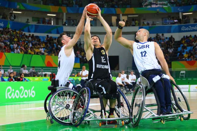 Ian Sagar of Great Britain and Alexander Halouski of Germany during Wheelchair basketball match Germany against Great Britain during Rio 2016 Paralympics at Carioca Arena 1 on September 11, 2016 in Rio de Janeiro.