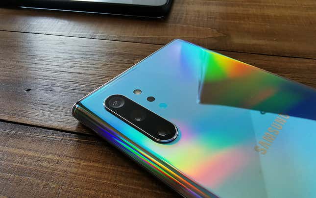 Imagen para el artículo titulado 11 cosas que aprendí tras sacar mil fotos con el Pixel 4, el Huawei Mate 30, el Galaxy Note10+ y el OnePlus 7T Pro