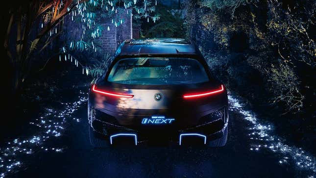 Imagen para el artículo titulado BMW lanza un anuncio donde una pareja tiene sexo en un coche autónomo (y luego lo elimina)