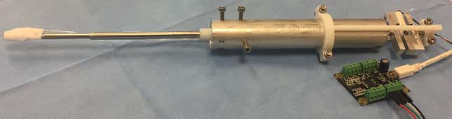 The force sensing tool connected to the catheter.