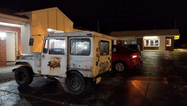Image for article titled My $500 Postal Jeep Made It 400 Miles to Illinois but It Was Truly Miserable
