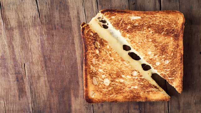 Image for article titled Don&#39;t Cook Your Grilled Cheese in Mayonnaise
