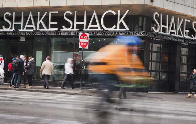 Image for article titled Shake Shack Returns $10 Million in Relief Funds and Asks That Small Businesses Be Given More Access