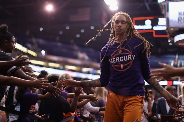 Image for article titled WNBA Star Brittney Griner Wants No Parts of the National Anthem: &#39;I Personally Don&#39;t Think It Belongs In Sports&#39;