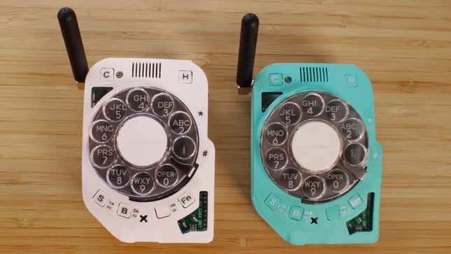 Image for article titled You&#39;ll Soon Be Able to Buy That Distraction-Free Rotary Dial Cellphone