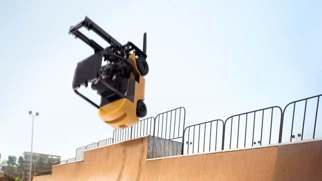 Image for article titled OSHA Announces Revamped Forklift Certification Will Feature Halfpipe Portion