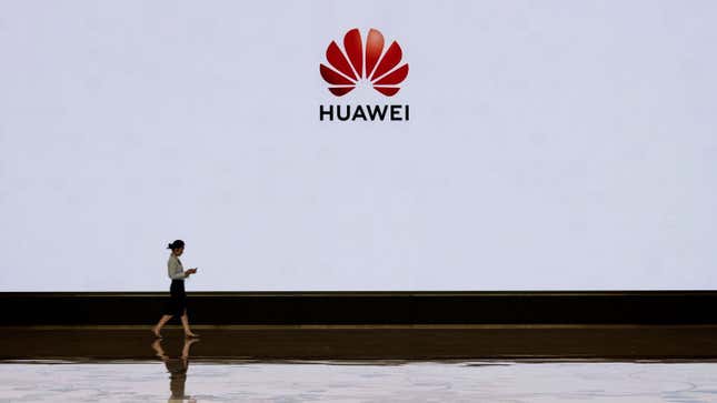 Imagen para el artículo titulado Espera, ¿qué demonios está pasando con Huawei ahora?: guía para no perderse en la guerra comercial