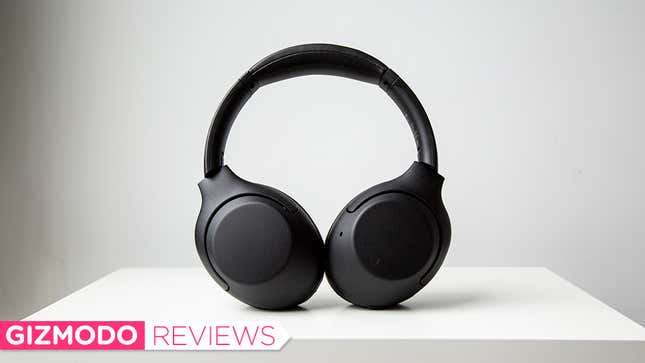 Imagen para el artículo titulado Los auriculares con cancelación de ruido más baratos de Sony están hechos para triunfar