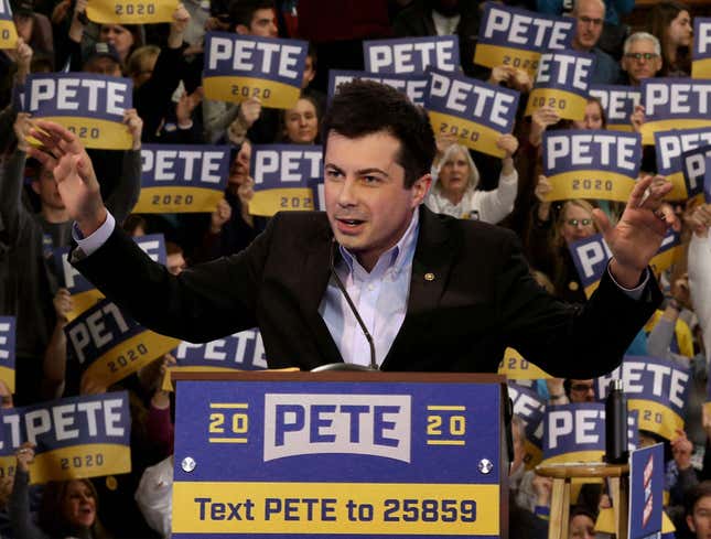 Image for article titled Pete Buttigieg Pivots From Mimicking Obama To Mimicking Sanders In Attempt To Gain Ground